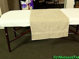Hot asian masseuse sucks